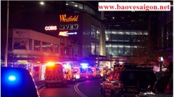 chuyen gia chong khung bo che ky nang bao ve coi camera tai westfield sydney